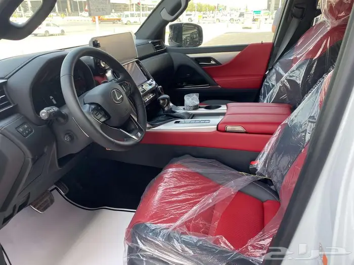 لكزس LX600 اف سبورت - سعودي- 2025 ابيض 12