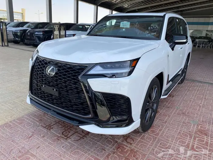 لكزس LX600 اف سبورت - سعودي- 2025 ابيض 0