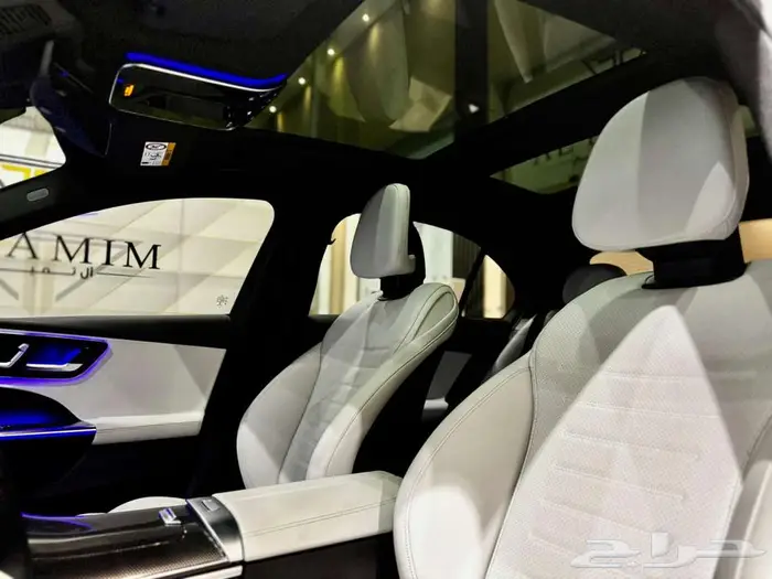 مرسيدس C300 4Matic AMG Line 2022 12