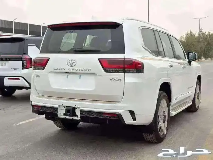 لاندكروزر VXR بريمي فل كامل موديل 2025 4