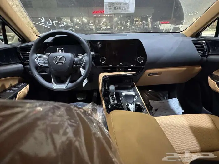 لكزس- NX-350-AA -رصاصى فاتح بنزين موديل 2025 5
