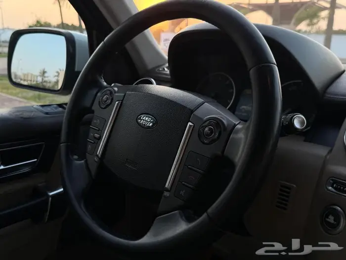 لاندروفر دسكفري LR4 2013 34