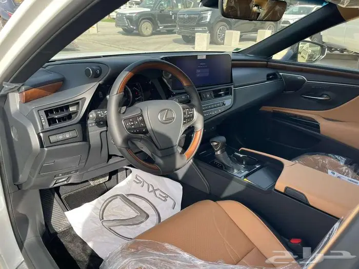 لكزس ES350DD كويتى 2025 لمبيعات الكاش والبنوك 7