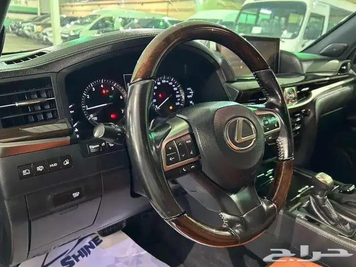 لكزس LX 570 موديل 2017 بدي وكالة مستخدم واحد اخو الجديد 1