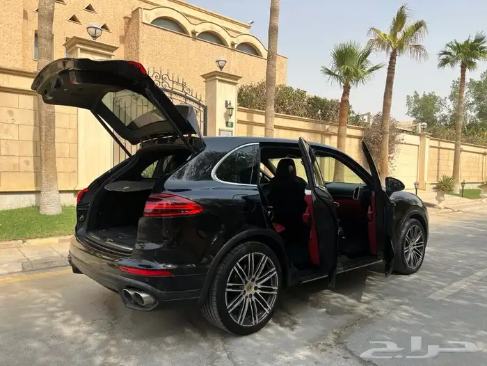 مخزن جيب بورش كايين S طلبية مواصفات خاصة عداد 63 الف كم فقط 1