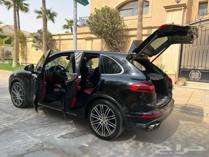 مخزن جيب بورش كايين S طلبية مواصفات خاصة عداد 63 الف كم فقط 0