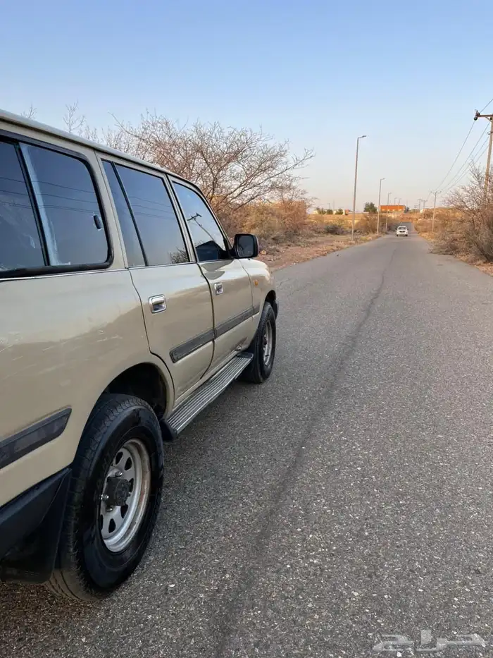 جيب صالون موديل 92 نظيف محركات شرط 4