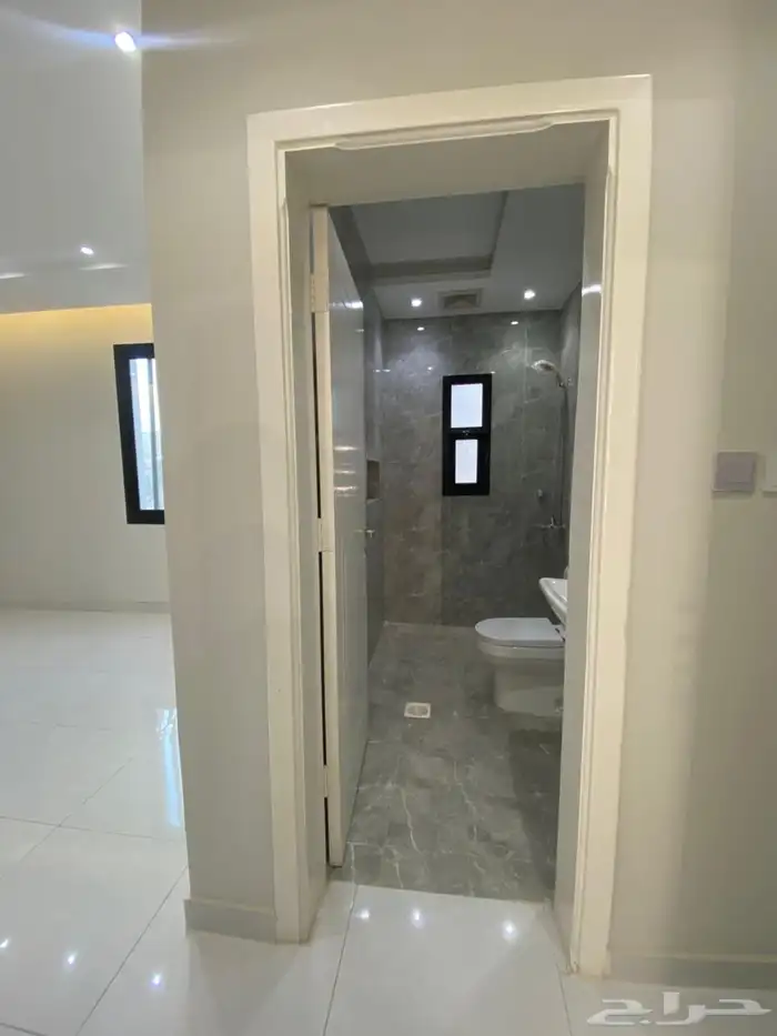 شقه 5 غرف للبيع جديده 3