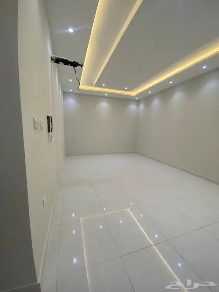 شقه 5 غرف للبيع جديده 0
