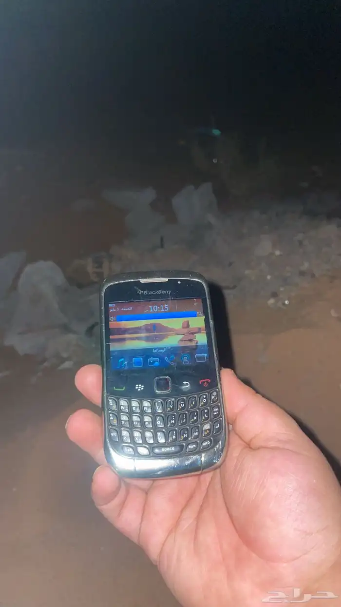 بلاك بيري نضيف وجديد معاه اخوه بعد نفسه على السوم 1
