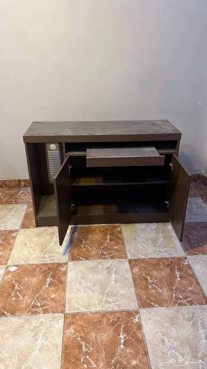 طاولة مكتب 1