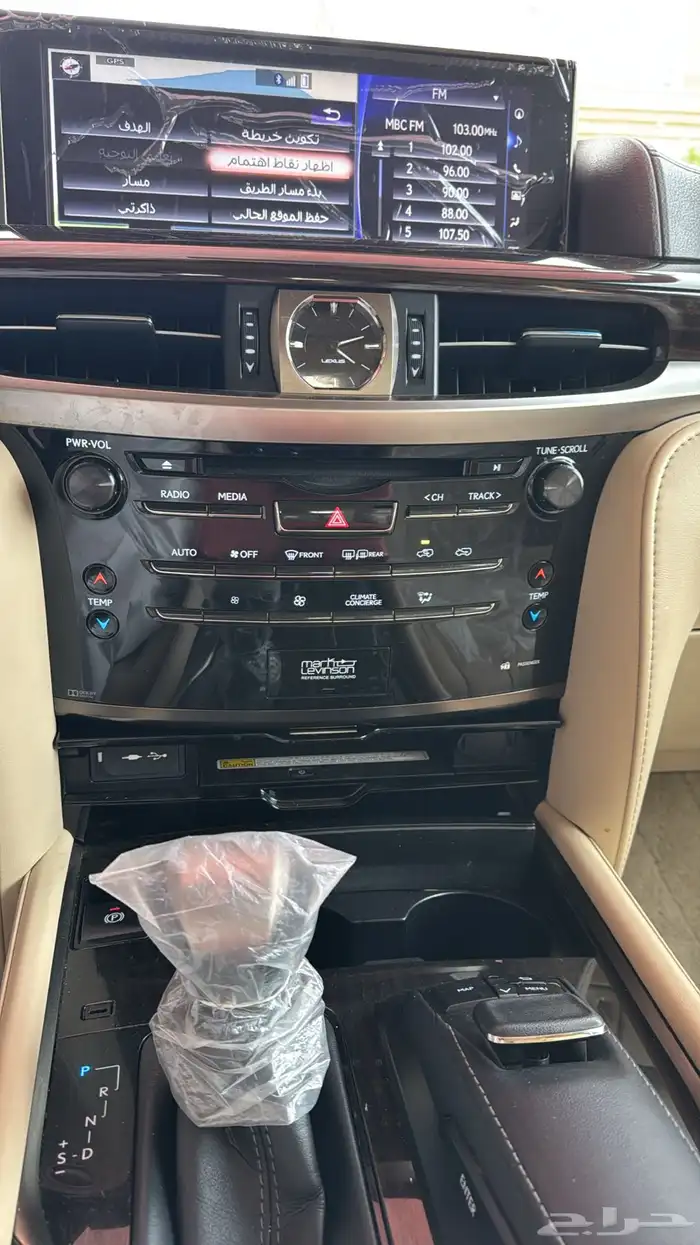 لكزس LX570بلاك فل الفل بحالة الوكالة 2021 8