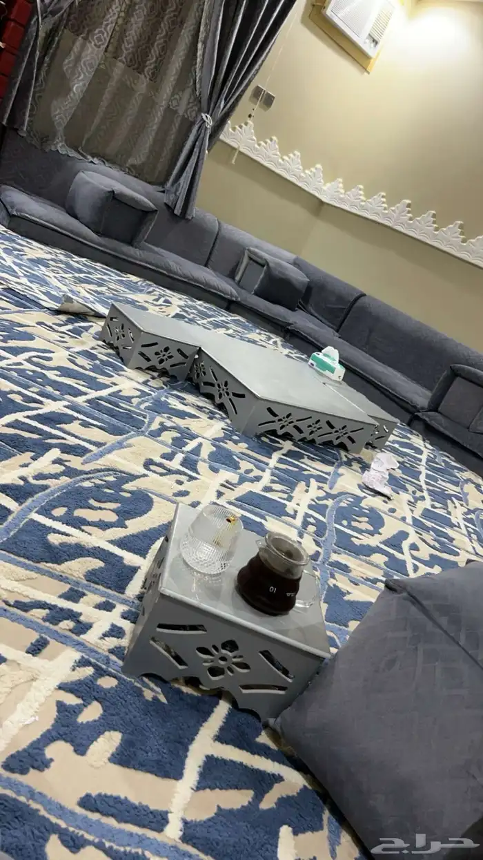 سلام عليكم  اثاث مشب الفرش والستاير والجلسه مع مراكيها . 2