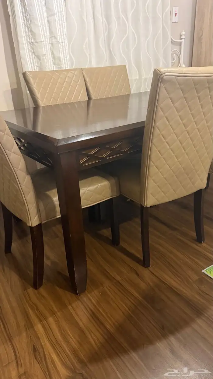 طاولة طعام للبيع 0