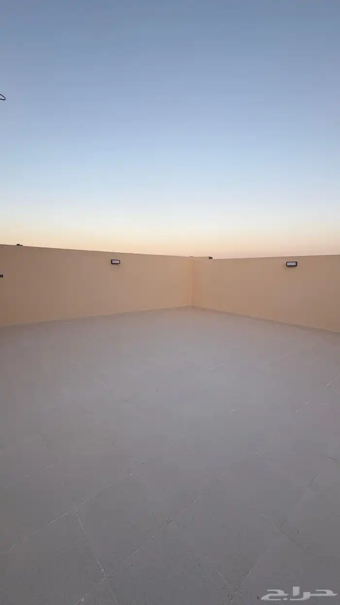 شقق دور ثاني للبيع بحي اليرموك مساحه 210 متر 12