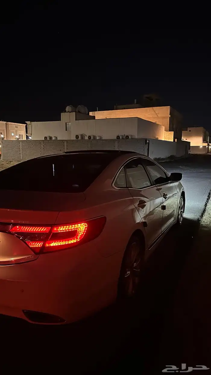 للبيع هونداي ازيرا 2015 6