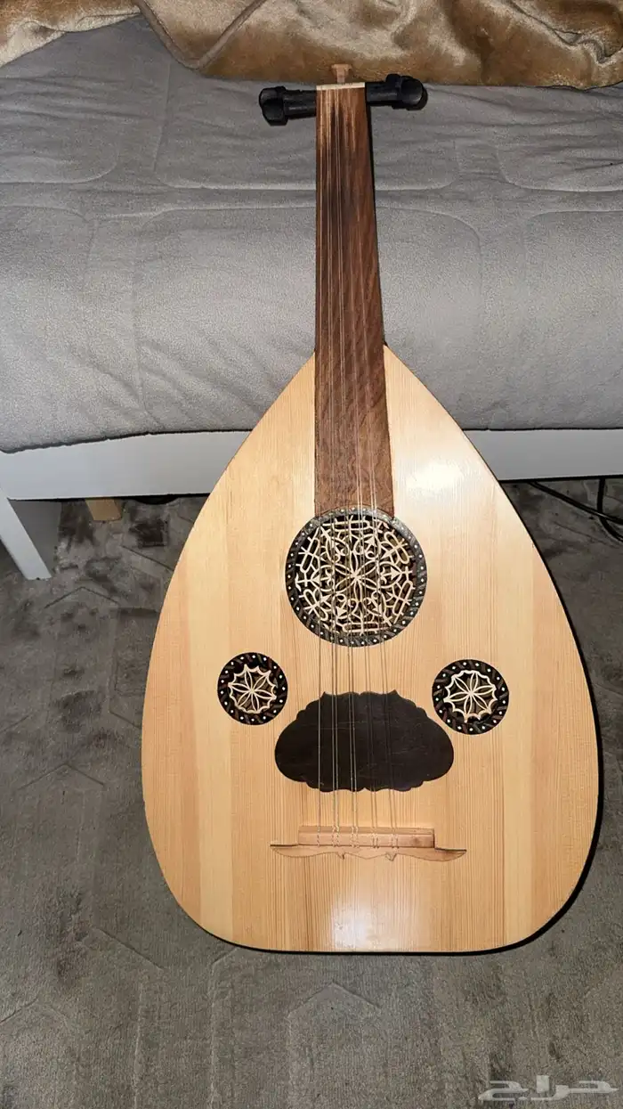 عود مصري للبيع صوته جبار 0