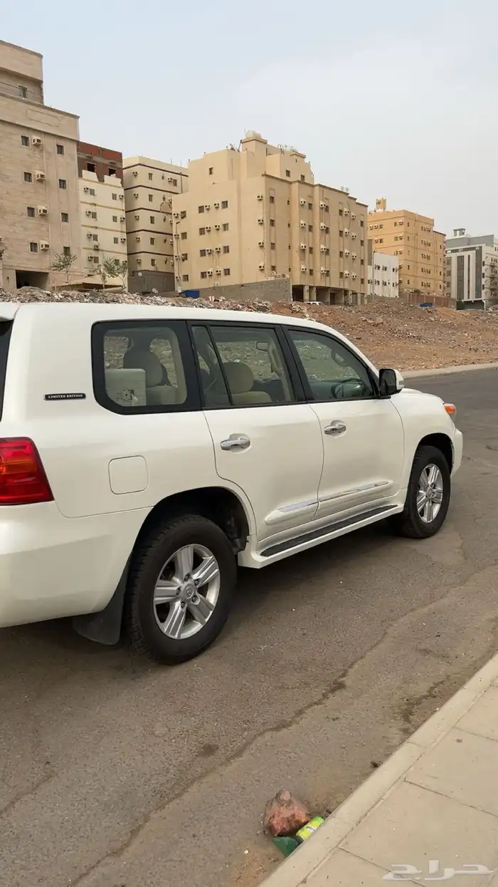 تويوتا لاندكروزر 5