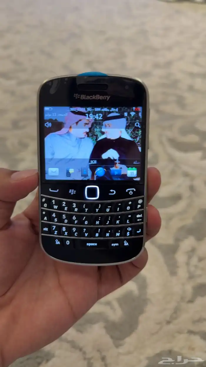 بلاك بيري 9900 bold 3