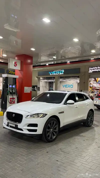 جيب جاكوار F-pace 2017 index