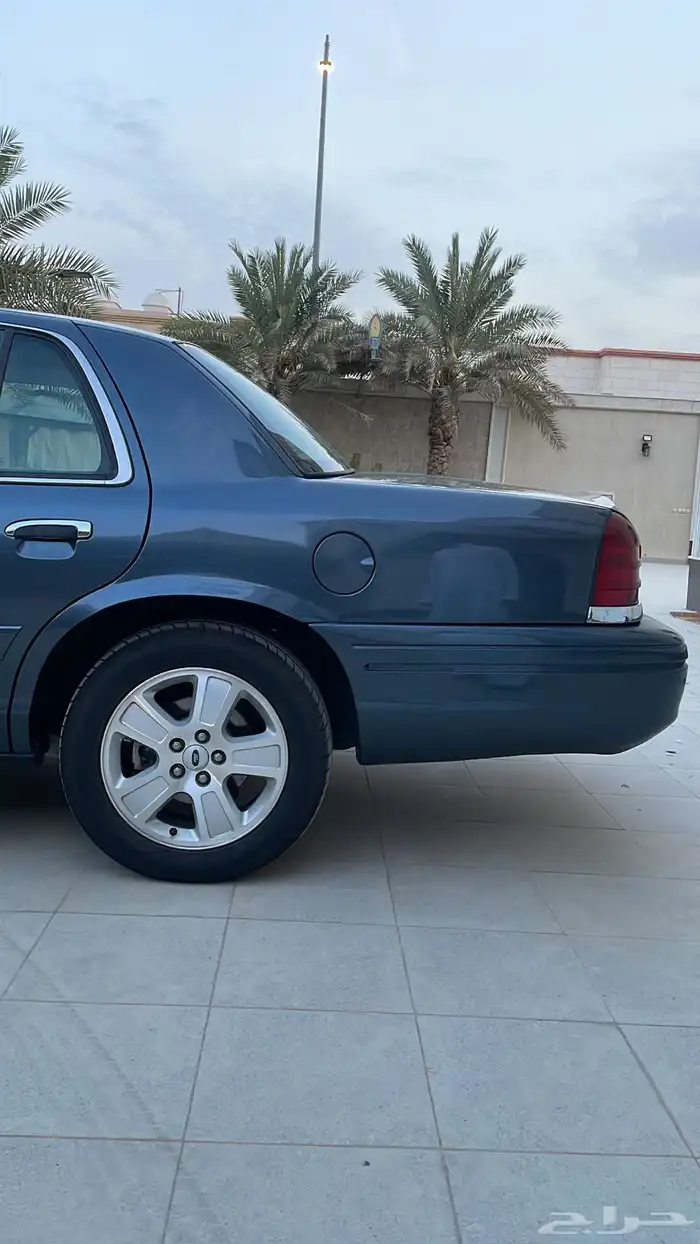 فورد فكتوريا 2008 8