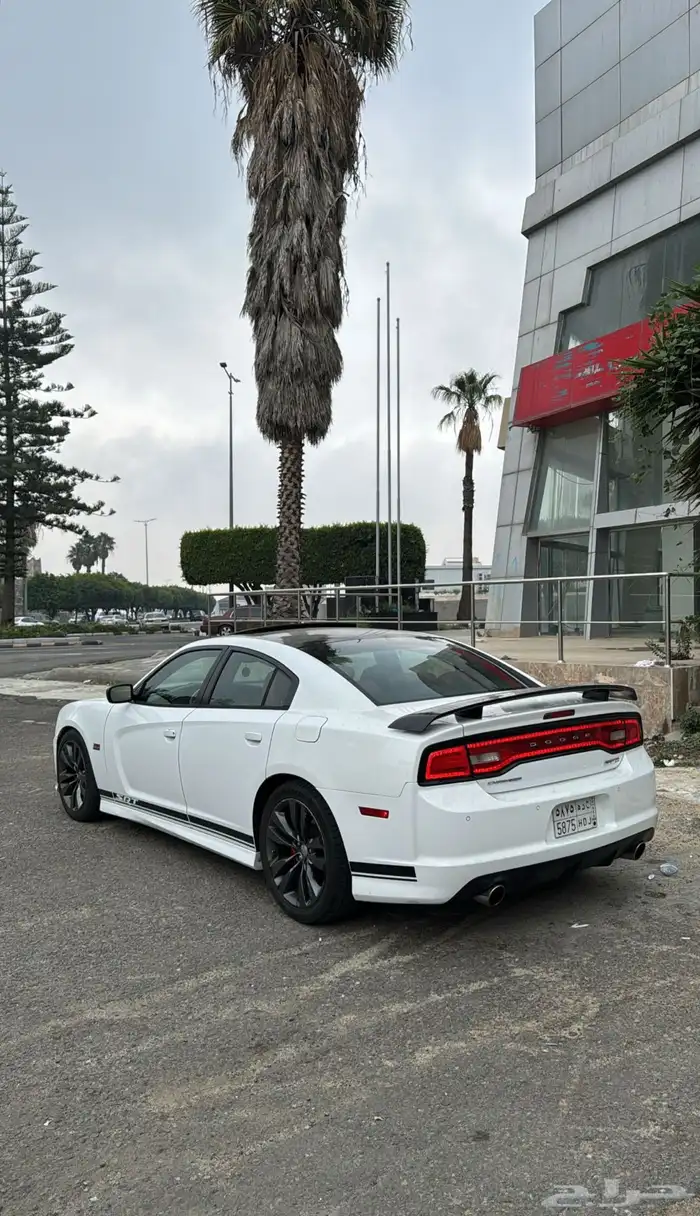 تشارجر srt 2013 بلاك اديشن 1