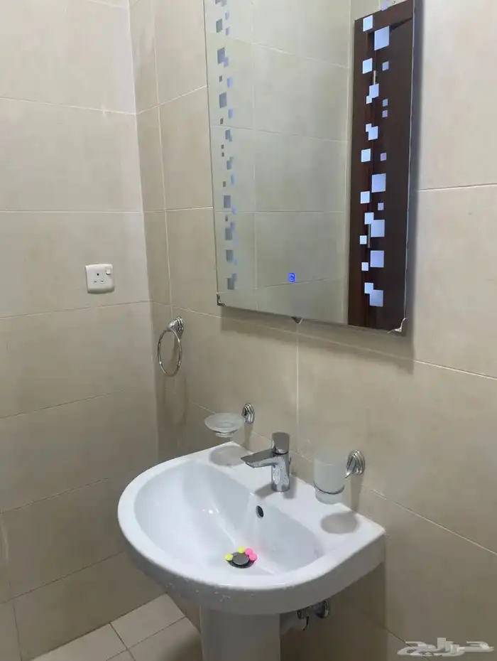 كرسي حمام ومغسله بي اكسسوارتهم. كامله 3