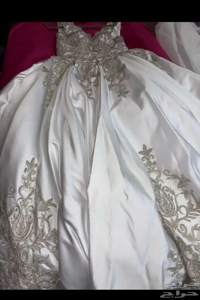 فستان زواج وملكة 1