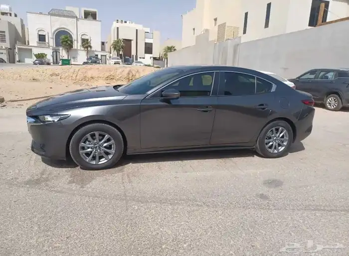 مازدا 3 للبيع 4