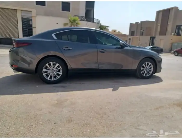 مازدا 3 للبيع 7