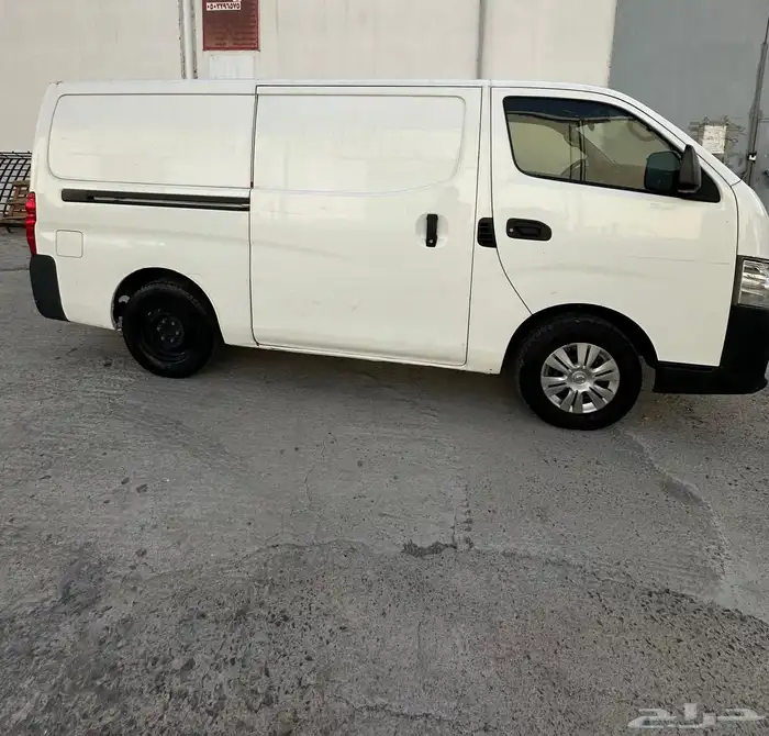 للبيع باص نيسان 2020 ديزل 5