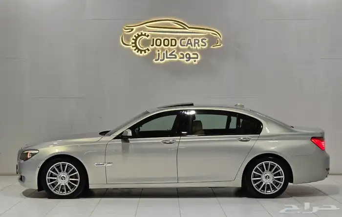 بي ام دبليو 750Li موديل 2012 بحاله الوكاله 3