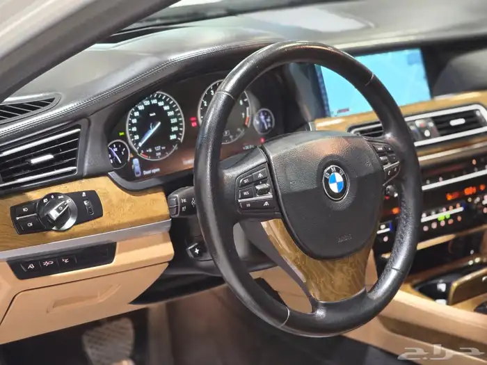 بي ام دبليو 750Li موديل 2012 بحاله الوكاله 14