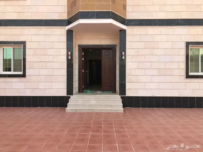 دور واسع وفاخر ومستقل للايجار 1