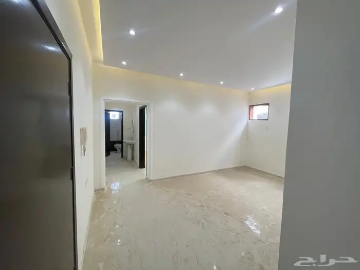 للبيع دور اول 800 الف الرياض حي الرمال 1
