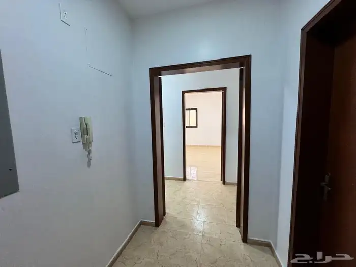 للبيع بيت في حي الاتصالات 12