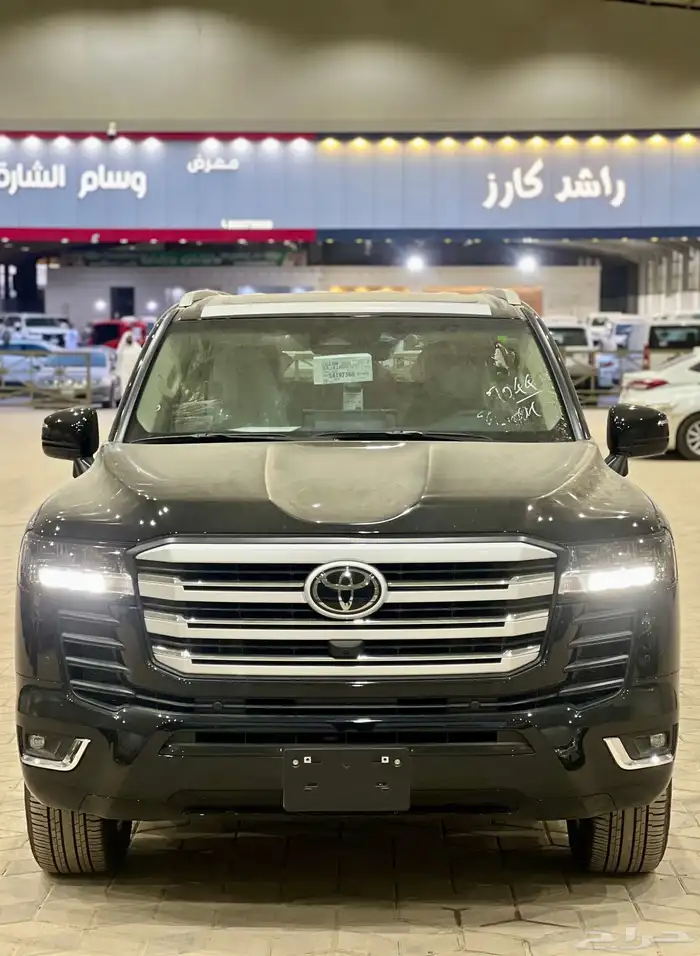 تويوتا لاندكروزر GXRL4 بنزين 2025 6