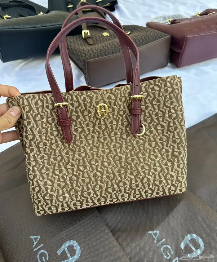 شنطة جامعية ماستر كواليتي 52