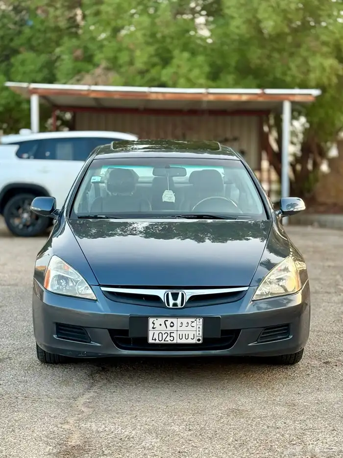 للبيع هوندا اكورد 2007 ((فل كامل)) نظيفة 7