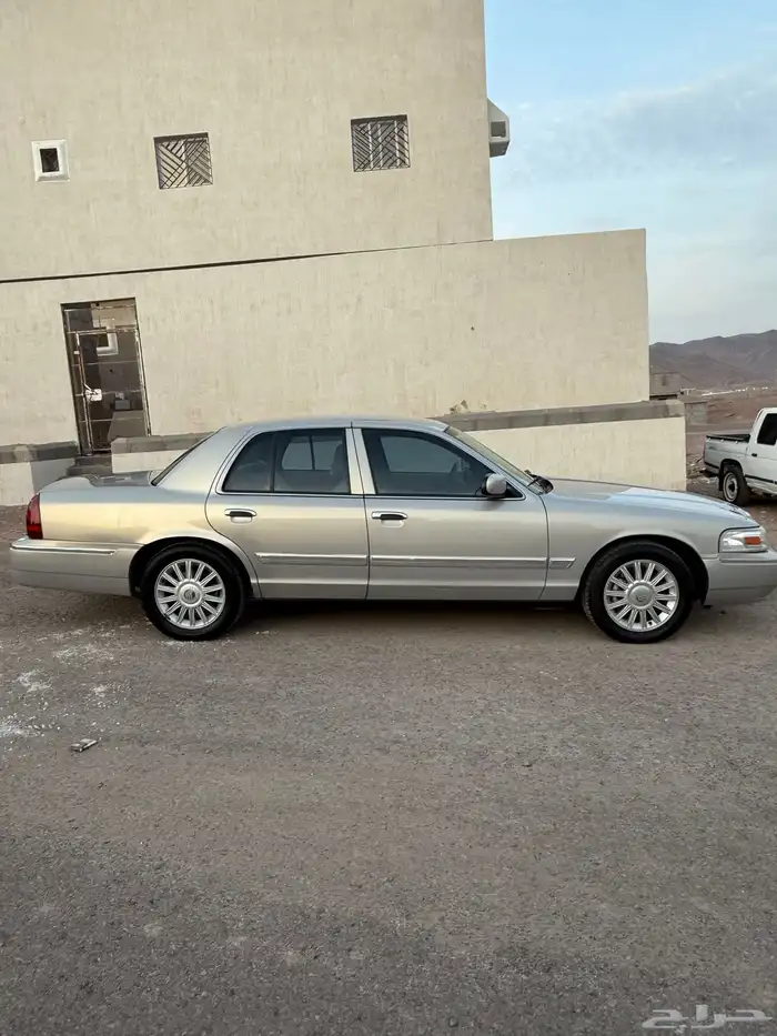 فورد جراند ماركيز 2010 سعودي وكاله 4