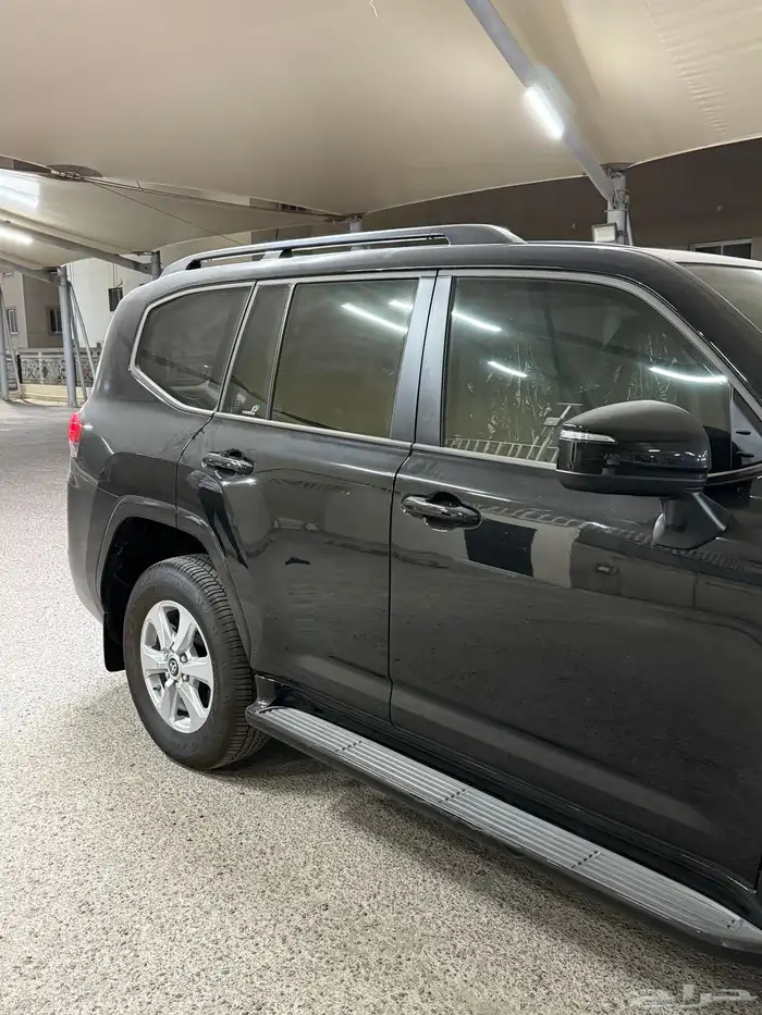 تويوتا لاندكروزر GXR2 Diesel 2025 Black جي إكس آر 2 ديزل 5