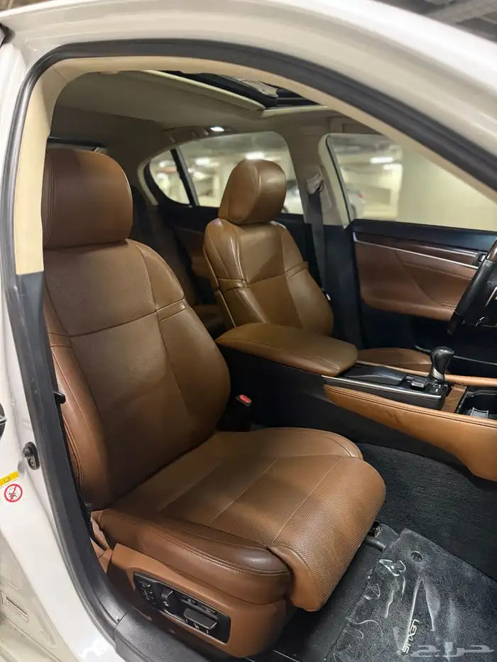 لكزس GS350 2015 23