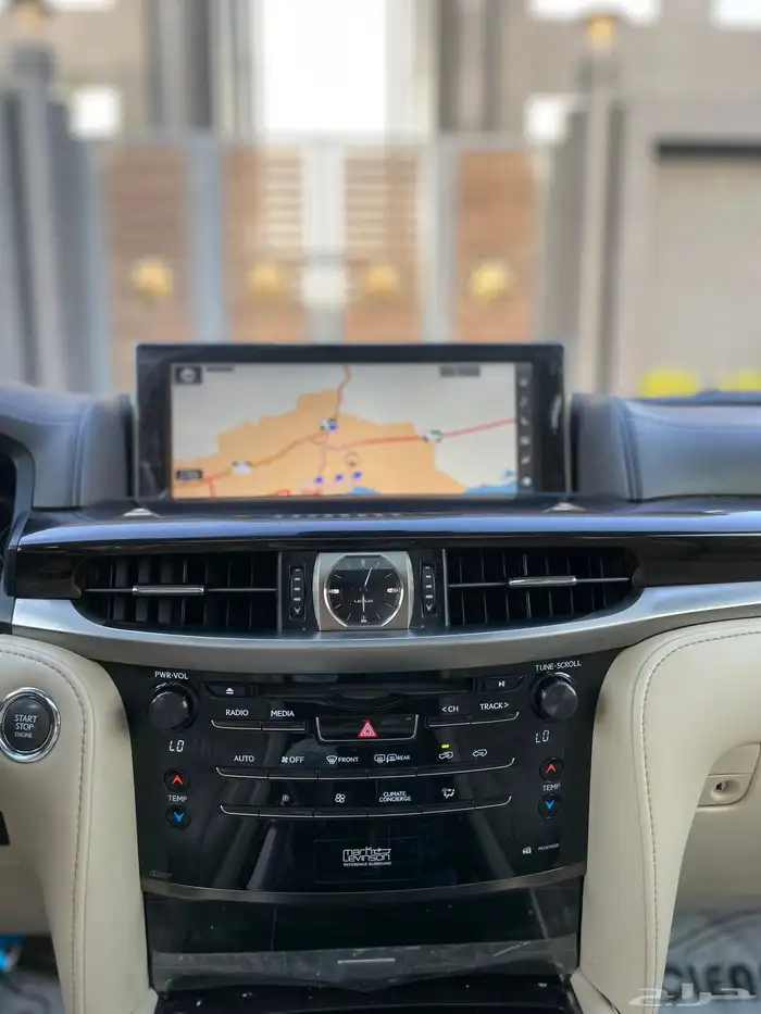 لكزس - LX570 - 2018 - سعودي 16