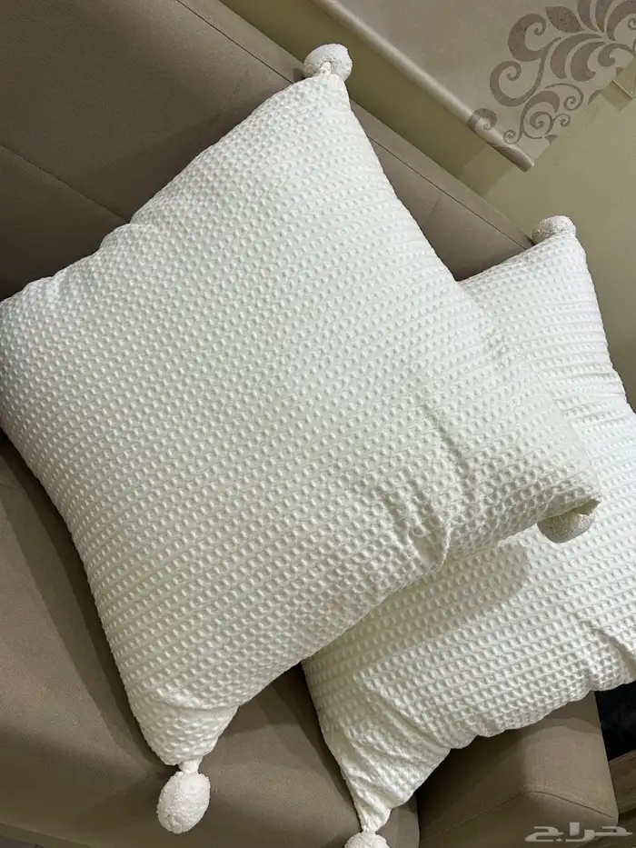مخدات مربعة كبيرة 1