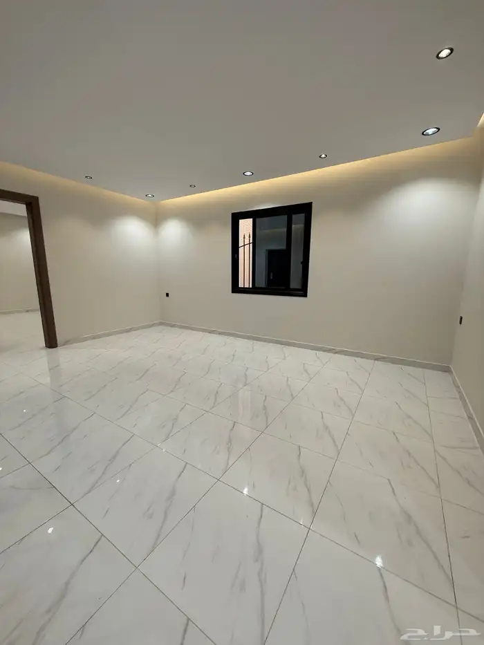 للبيع فيلا دورين وملحق vip شمال التضامن خميس مشيط 20