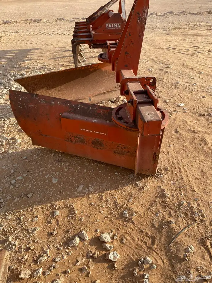 معدات زراعية للبيع 2