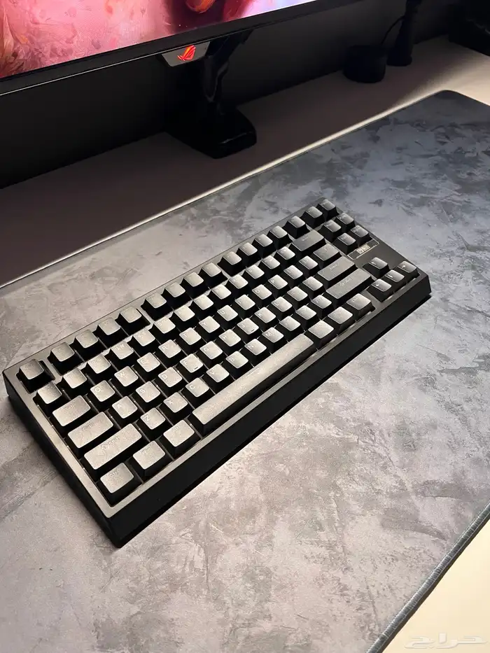 كيبورد قيمق وايرلس اسود مع RGB من Epomaker 2