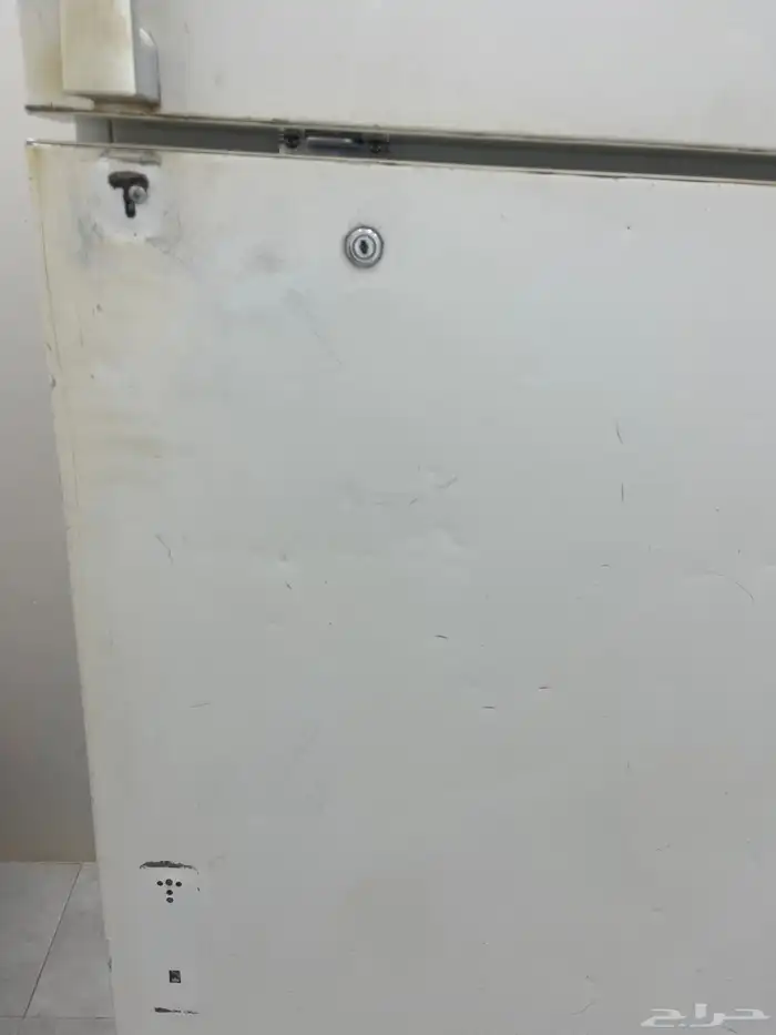ثلاجه للبيع تبرد بدون مسكه باب لايجي إلا الصامل 2