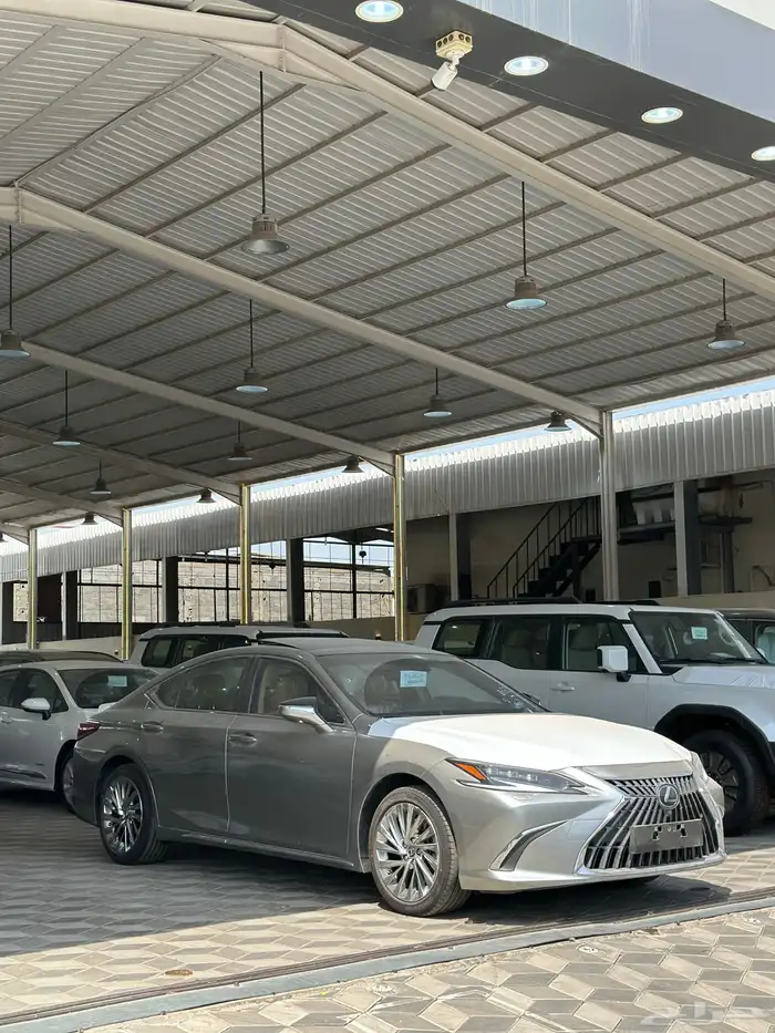 لكزس ES350 فئة DD فل كامل موديل 2025 1