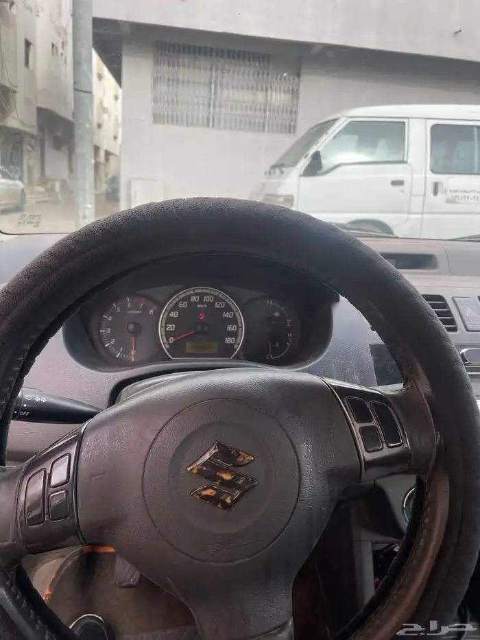 سزوكي سويفت 4